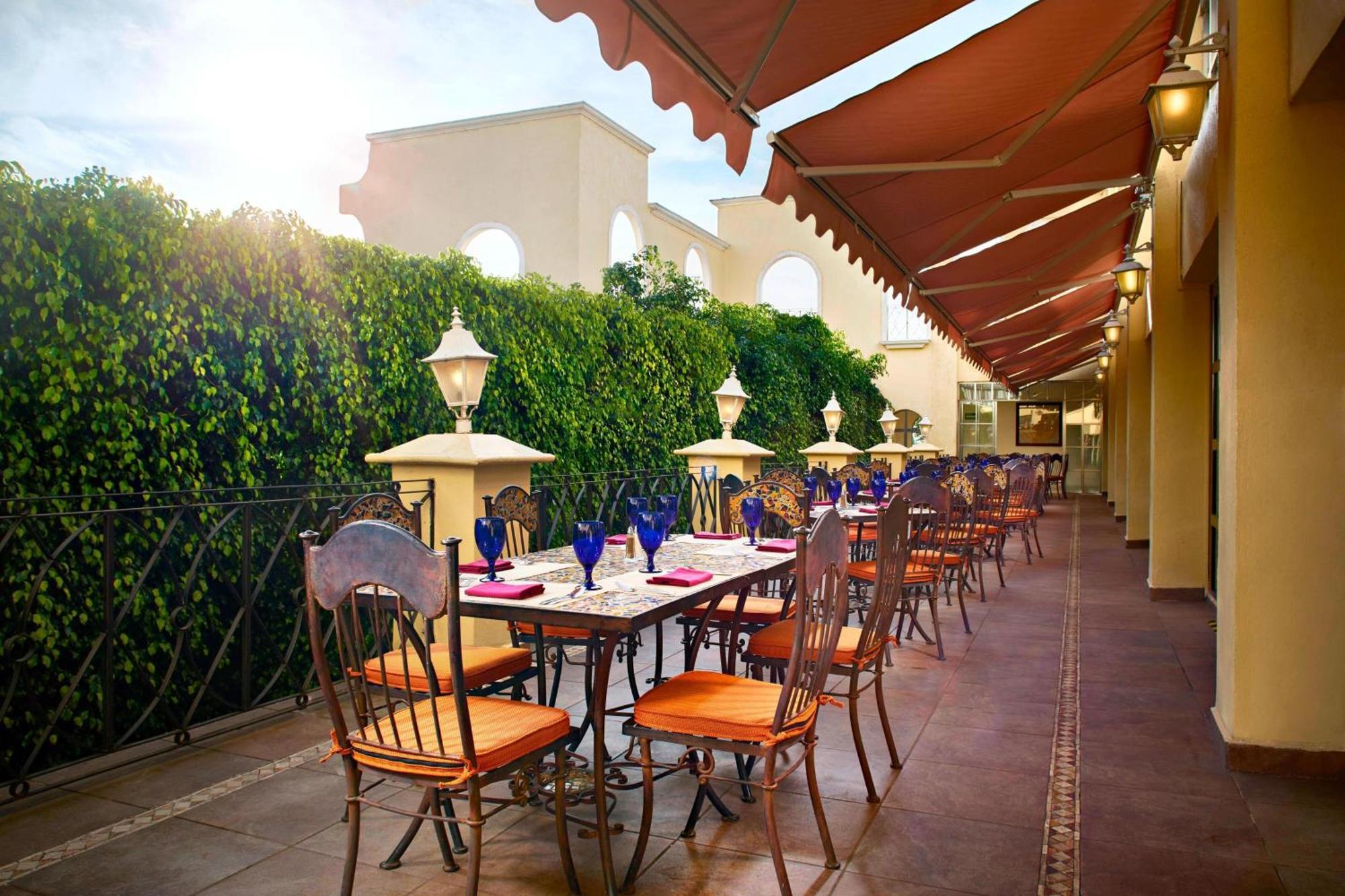 Fiesta Americana Hacienda Ixtapan De La Sal Bagian luar foto The Terrace